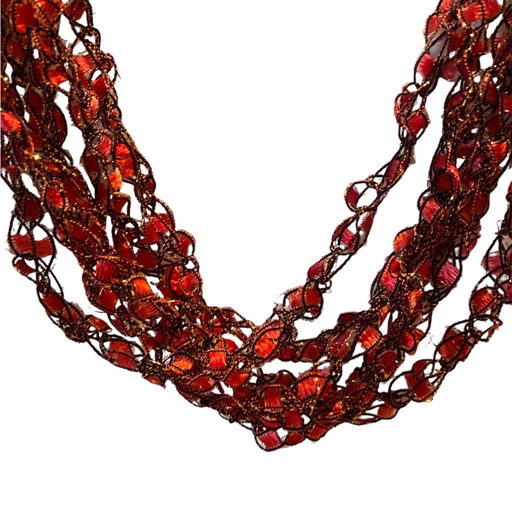 Red Stone Wood Bead Accent Trellis Ladder Yarn Necklace Statement Piece 16” EUC